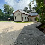 Karinthy Haz Country house