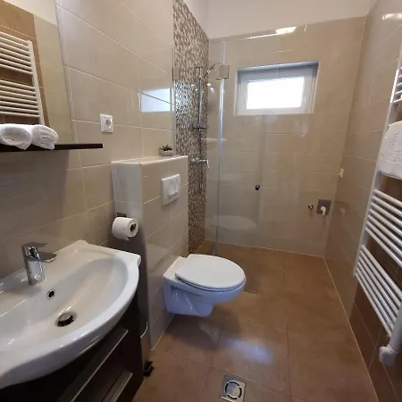 منزل ريفي Karinthy Haz شيوفوك