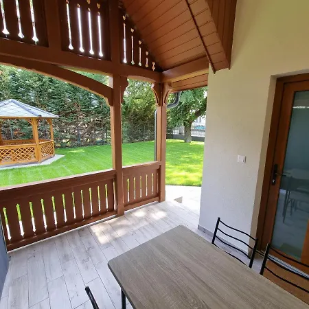 Karinthy Haz Country house *