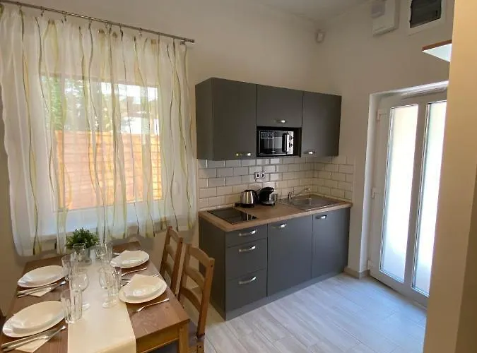 Karinthy Ház * Siófok